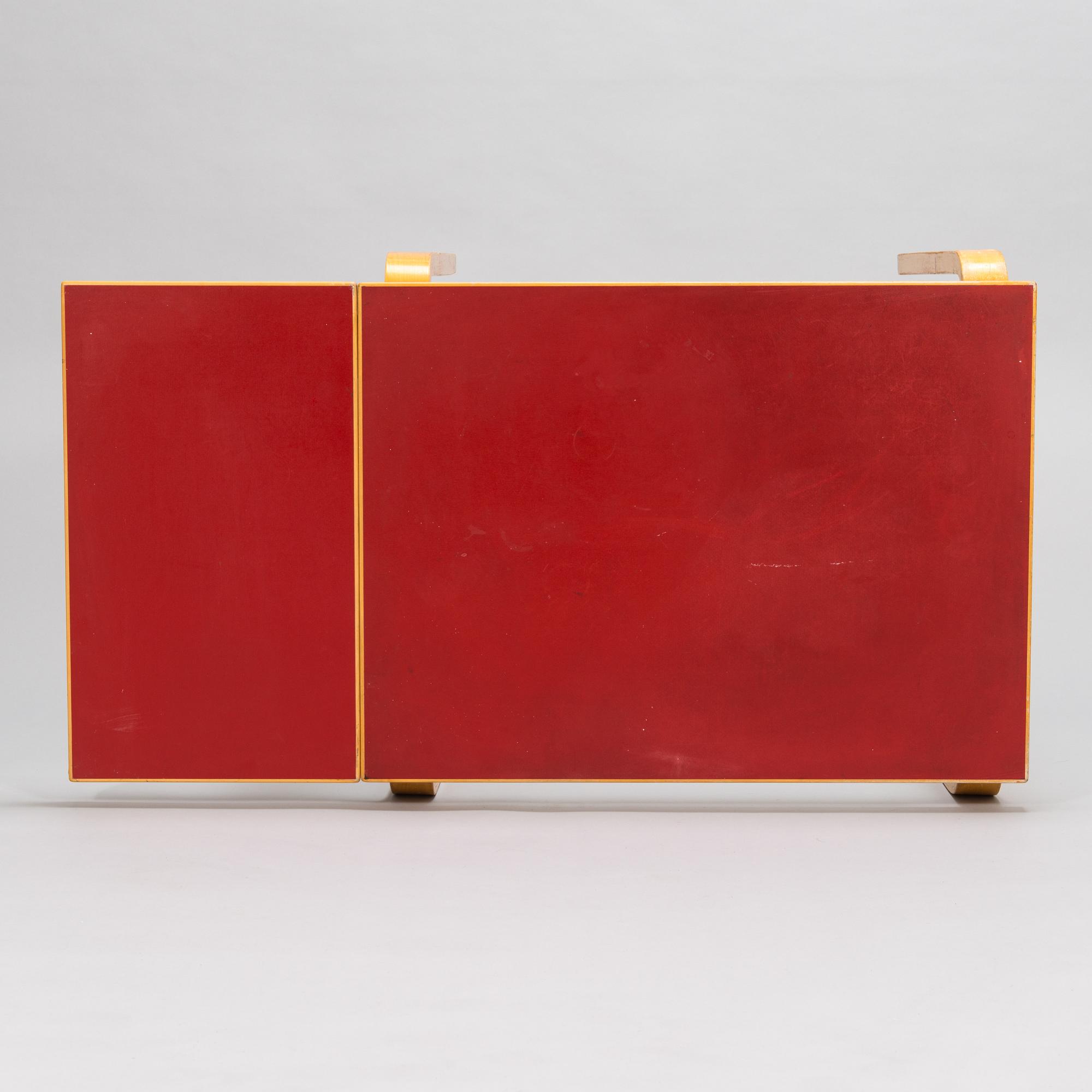 Alvar Aalto, klahvipöytä DL82 ja jakkaroita, 4 kpl, malli 60,  O.Y. Huonekalu-ja Rakennustyötehdas A.B. 1950-tal.