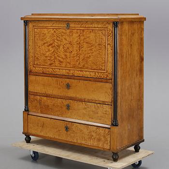 CHIFFONJÈ, Biedermeier/Karl Johan, omkring 1800-talets mitt.