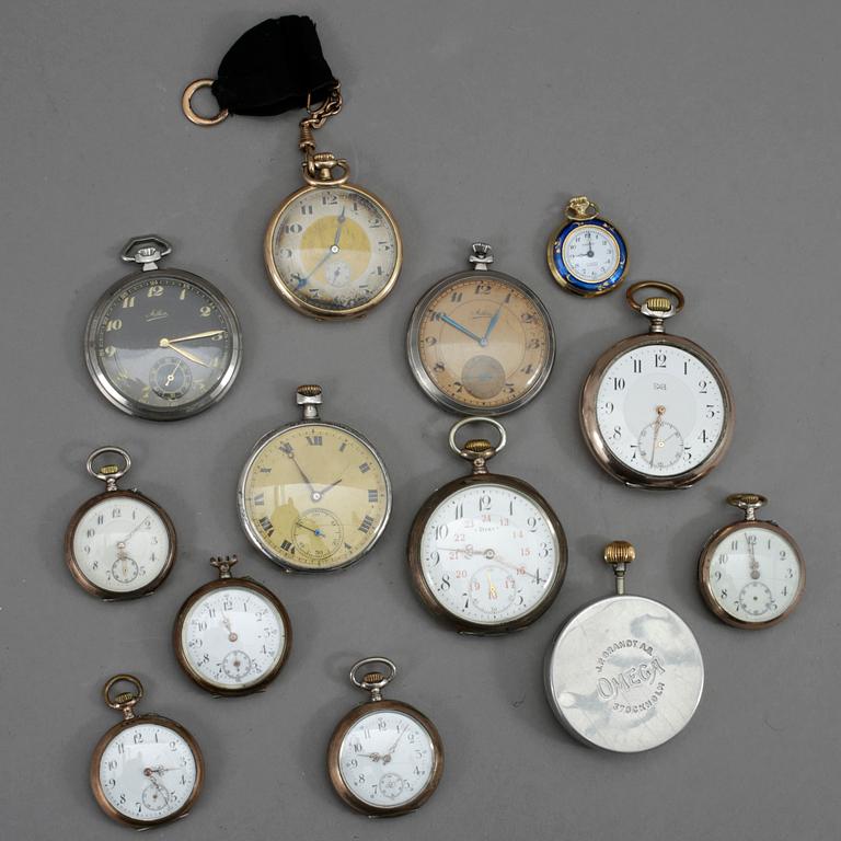 FICKUR, 13 st, mestadels silver, 1900-tal.