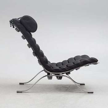 Arne Norell, a pair of "Ari" lounge chairs, Norell Möbler, late 20th century.