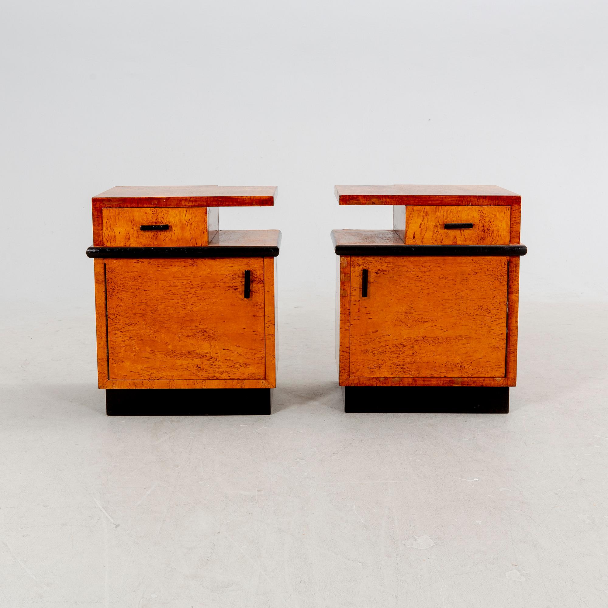 Sängbord ett par 1900-talets första hälft.