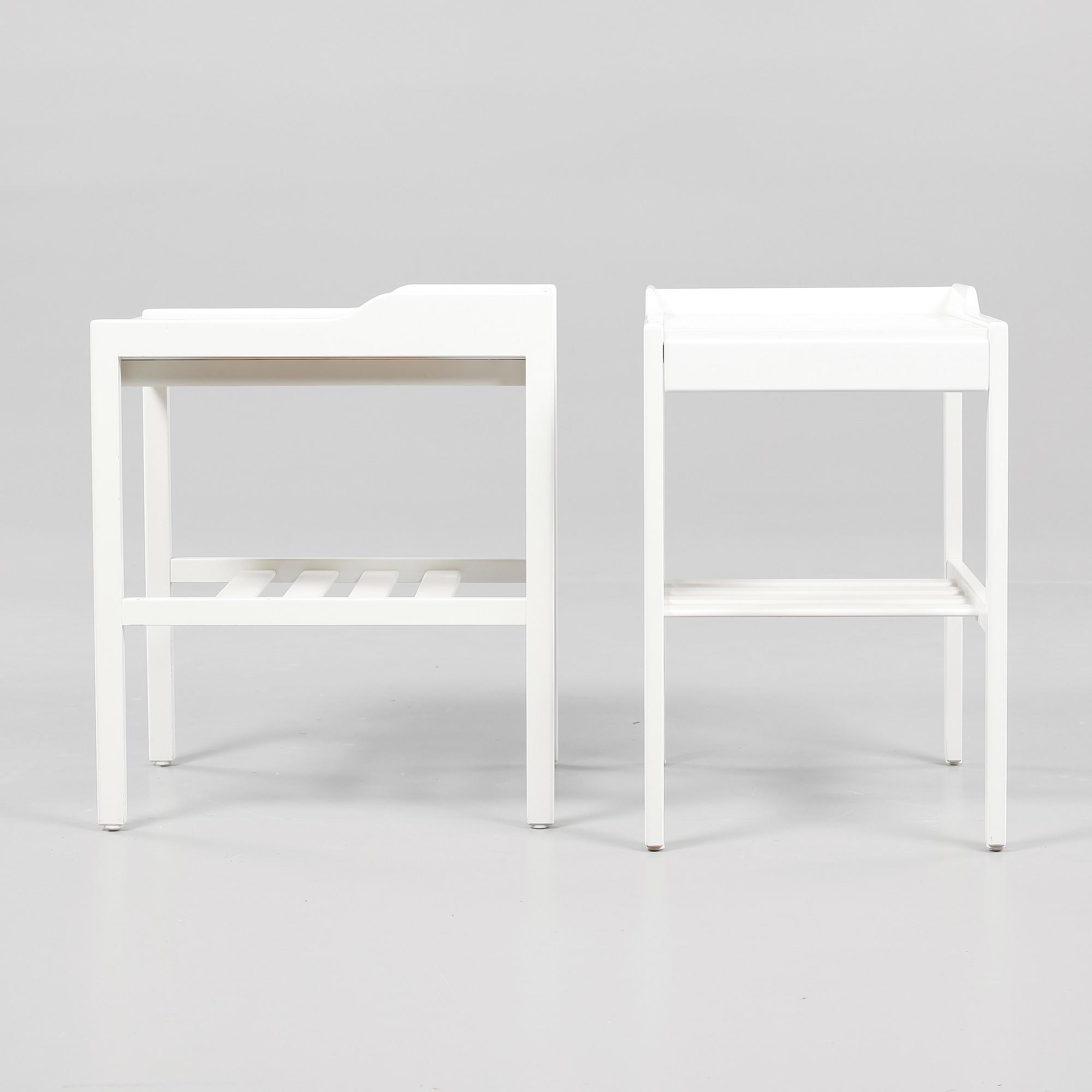 SÄNGBORD, ett par, Bertil Fridhagen, Bodafors, omkring 1900-talets mitt.