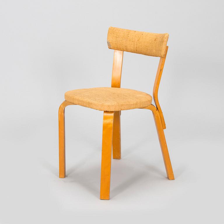 Alvar Aalto, mid-20th century '810' cabinet and a 
'69'chair Oy Huonekalu- ja Rakennustyötehdas Ab.