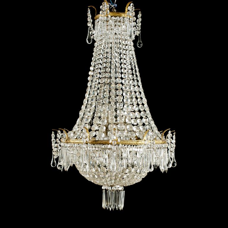 LJUSKRONA, gustaviansk stil, 1900-talets första hälft, höjd 108 cm.