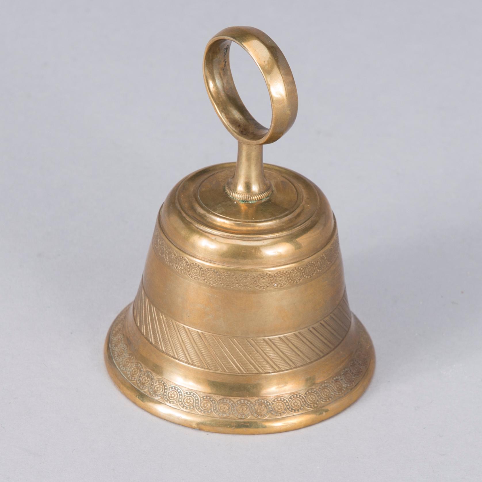 BORDSPINGLA, mässing, empire 1800-talets början.