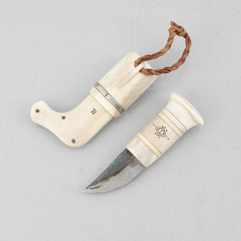 Roland Lundberg, a reindeer horn knife, Piteå.