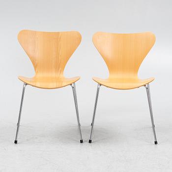 Arne Jacobsen, stolar, 6 st, "Sjuan", Fritz Hansen, Danmark, 1989-90.