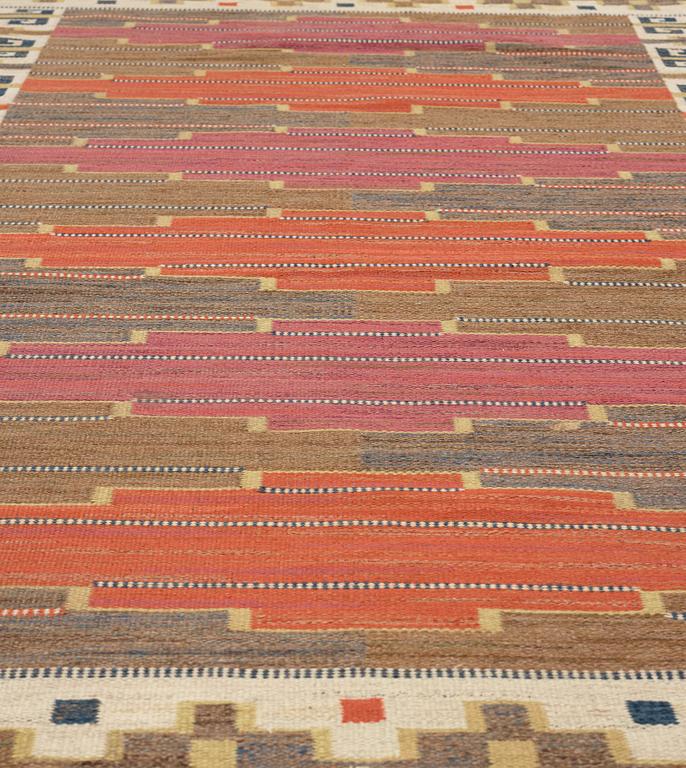 Märta Måås-Fjetterström, MÄRTA MÅÅS-FJETTERSTRÖM, A CARPET, "Bruna heden", flat weave, ca 287,5 x 153 cm, signed AB MMF.
