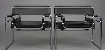 FÅTÖLJER, ett par, "Wassily", läder och stålrör, efter Marcel Lajos Breuer modell, 1900-talets senare hälft.