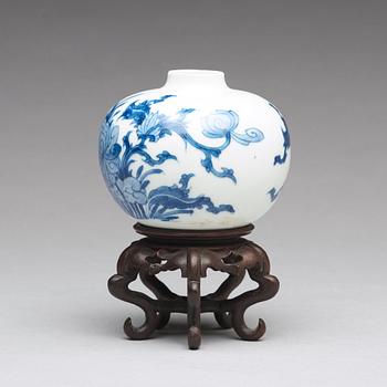 A Ming style blue and white vase, Qing dynasty, Yongzheng (1723-35).