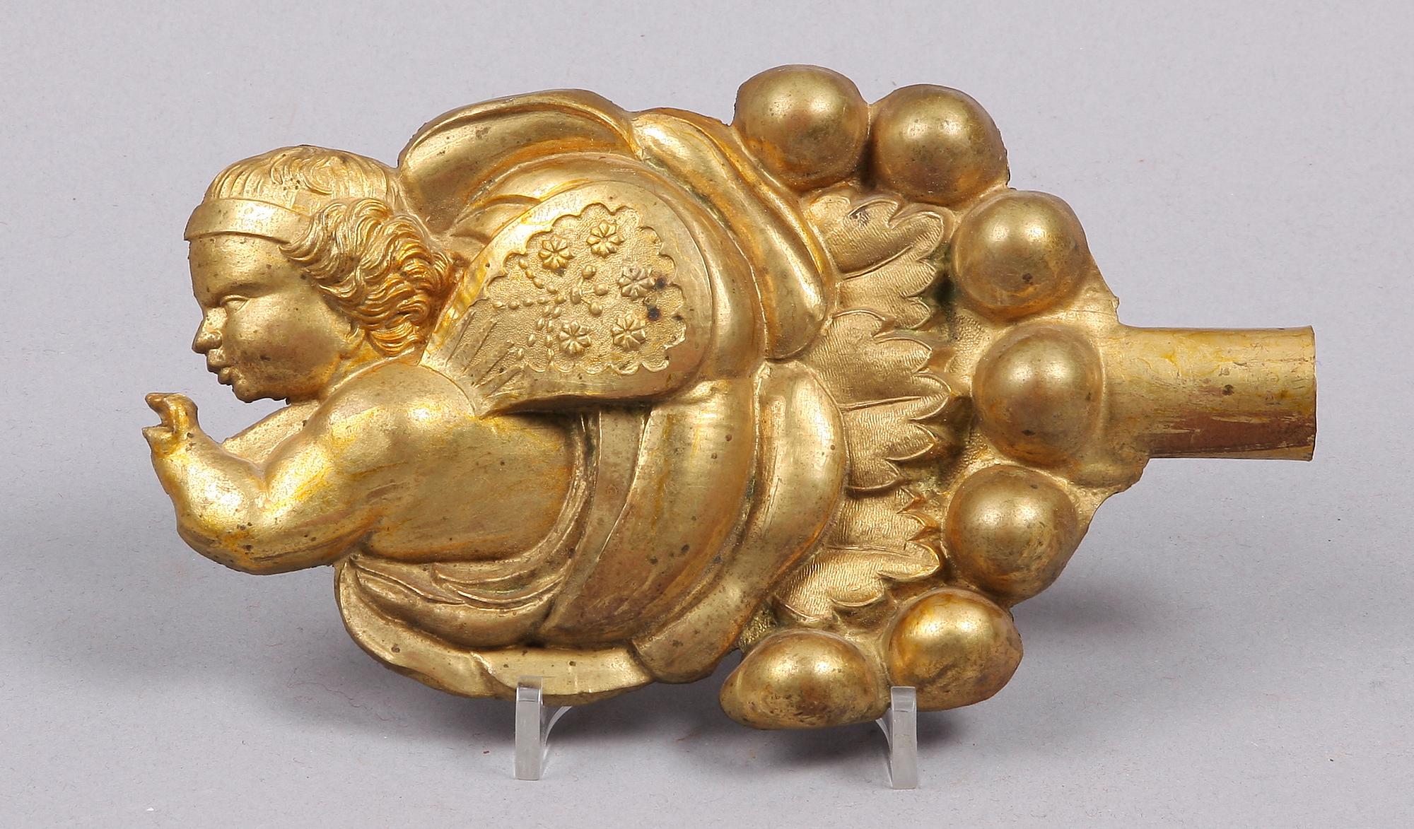 DEKORELEMENT FÖR GARDINSTÄNGER, 4 st, gulmetall, 1800-tal.