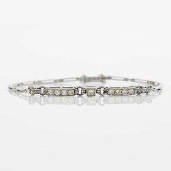 Bracelet, 18K white gold with brilliant-cut diamonds.