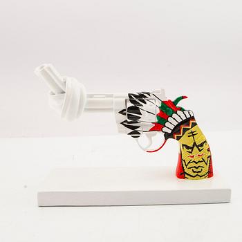 Carl Fredrik Reuterswärd, Non-Violence Project Foundation, skulptur daterad och numerad 2017 171/499.