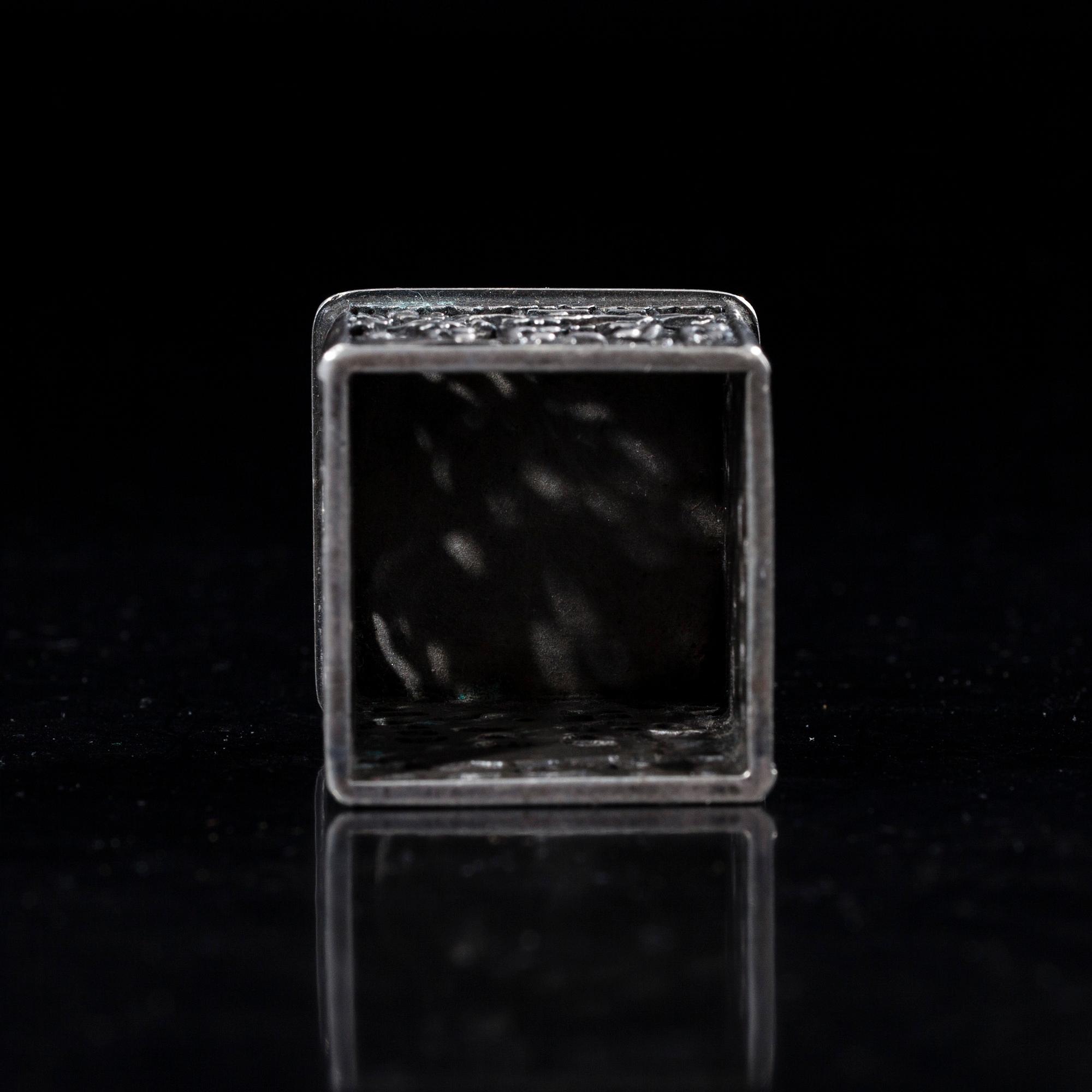 TANDPETARSTÄLL, Kina. Finska kontrollstämplar 1968. Vikt 70,8 g.