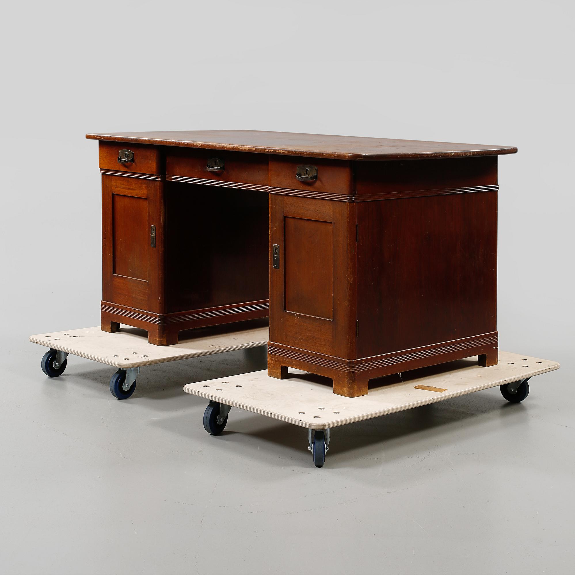 SKRIVBORD, jugend, 1900-talets början.