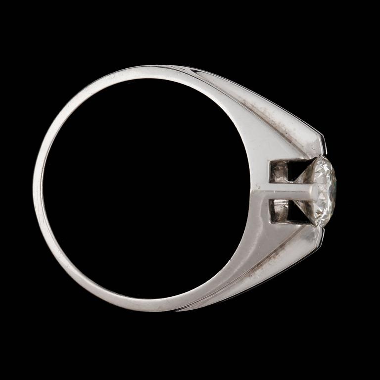 A brilliant cut diamond ring, ca 1 ct. Quality app. I/VS.