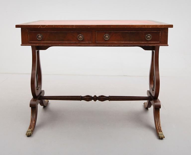 SKRIVBORD, England, 1900-talets första hälft.
