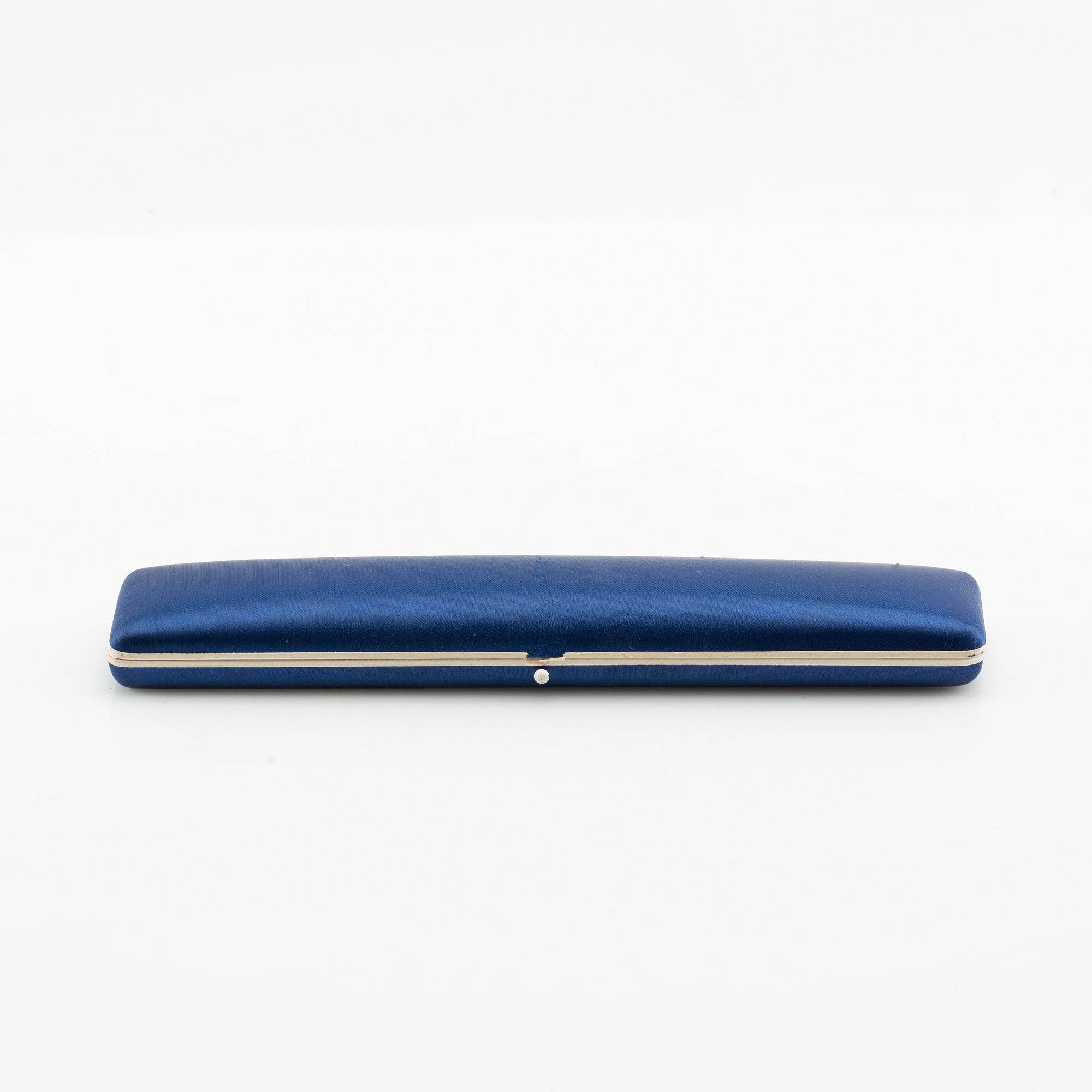 Armband 18K vitguld med runda briljantslipade diamanter.