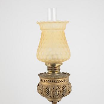 Fotogenlampa, möjligtvis Tyskland, sent 1800-tal.