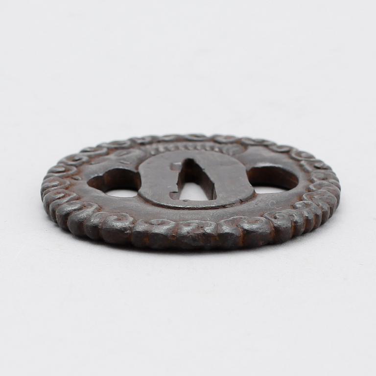 TSUBA, metall, signerad Mitsunaga, Japan, 1800-/1900-tal.