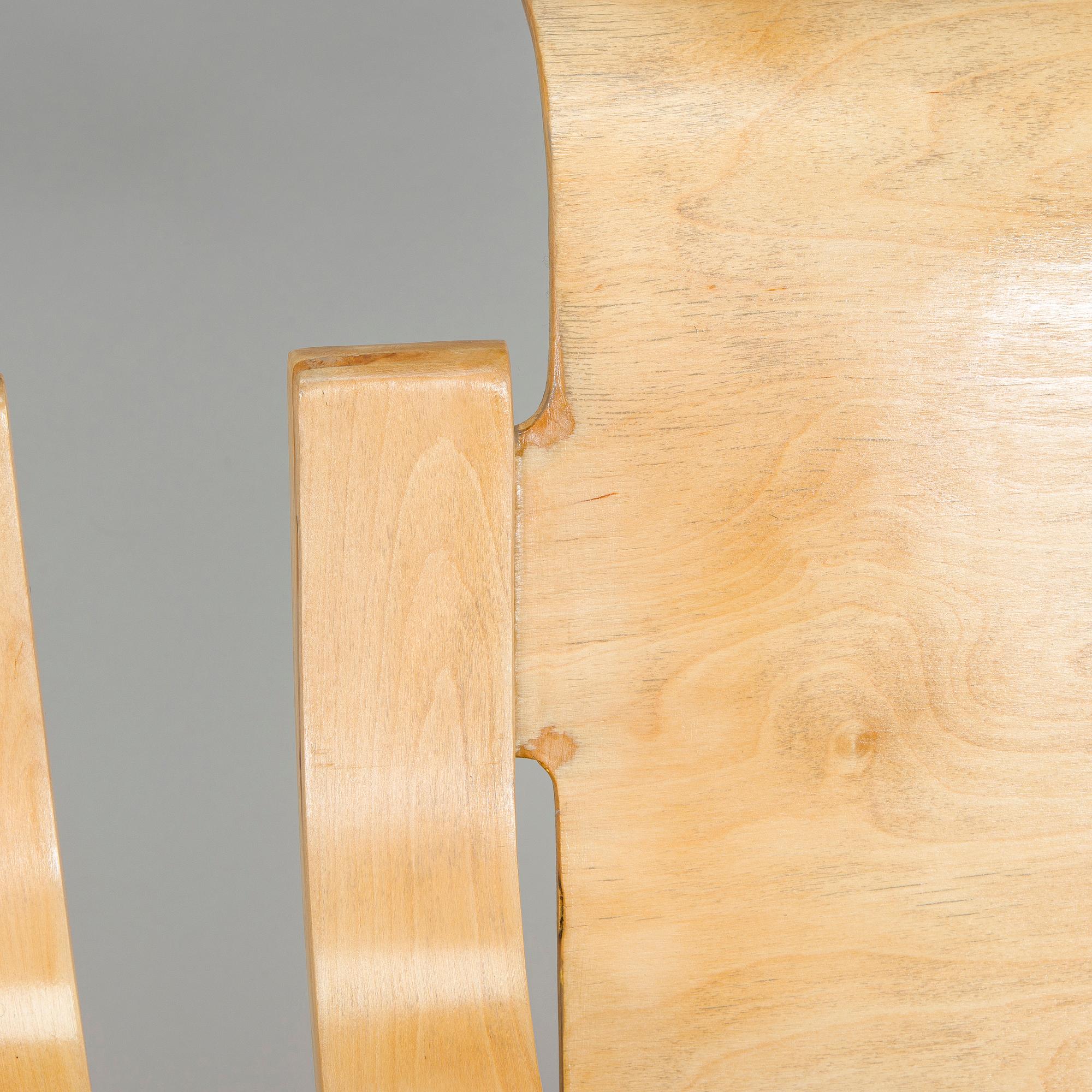 Alvar Aalto, a pair of 1940s/50s '31' armchairs for O.Y. Huonekalu- ja Rakennustyötehdas A.B.