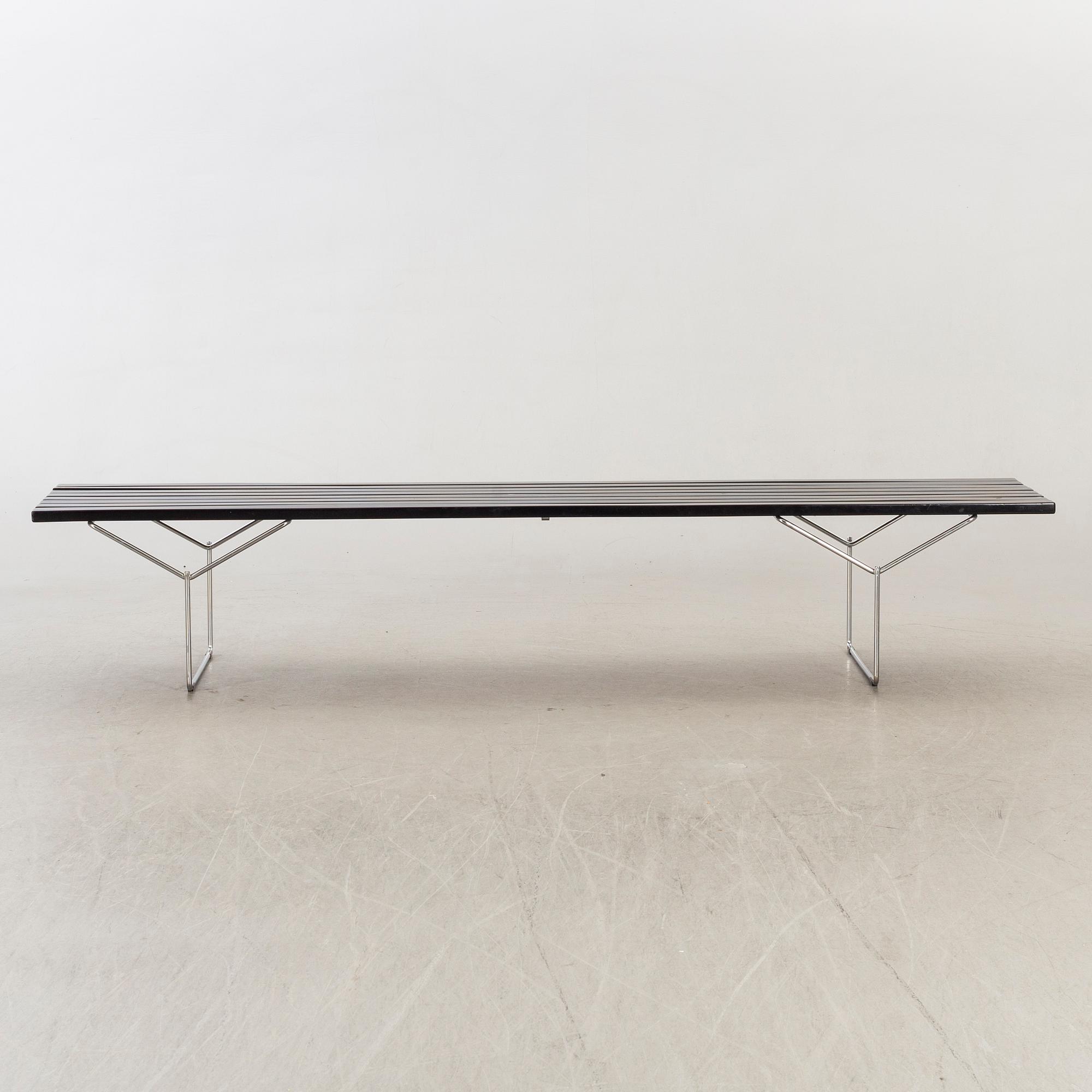 HARRY BERTOIA, Bertoia BenchKnoll International, 1975.