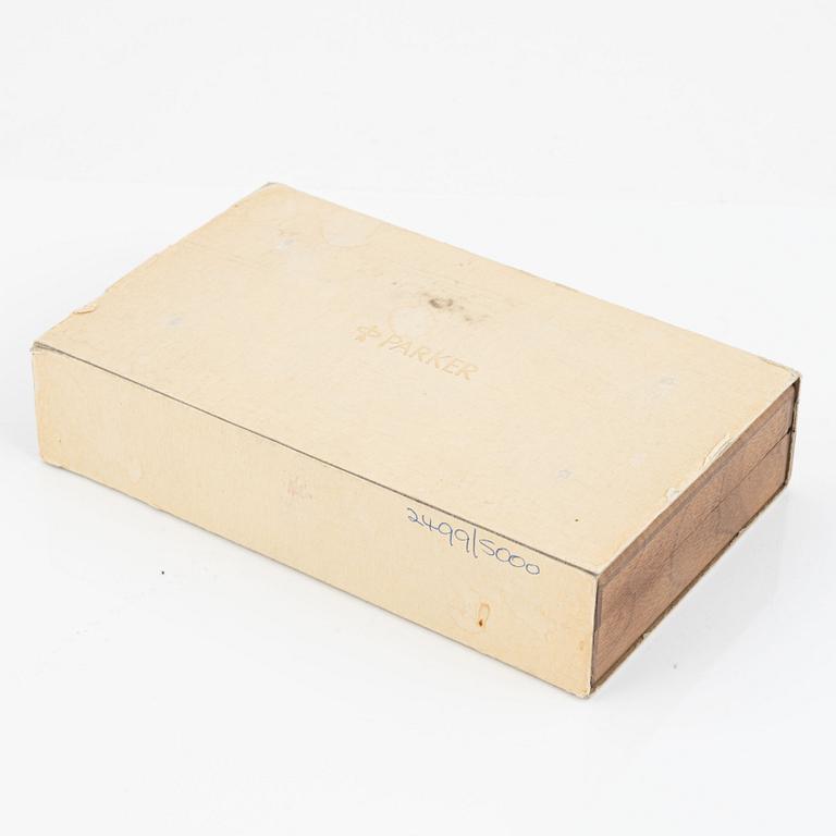 Parker, Pen, RMS Queen Elizabeth, number 2499/5000.