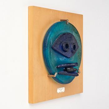 Max Ernst, "Maschera di uccello".