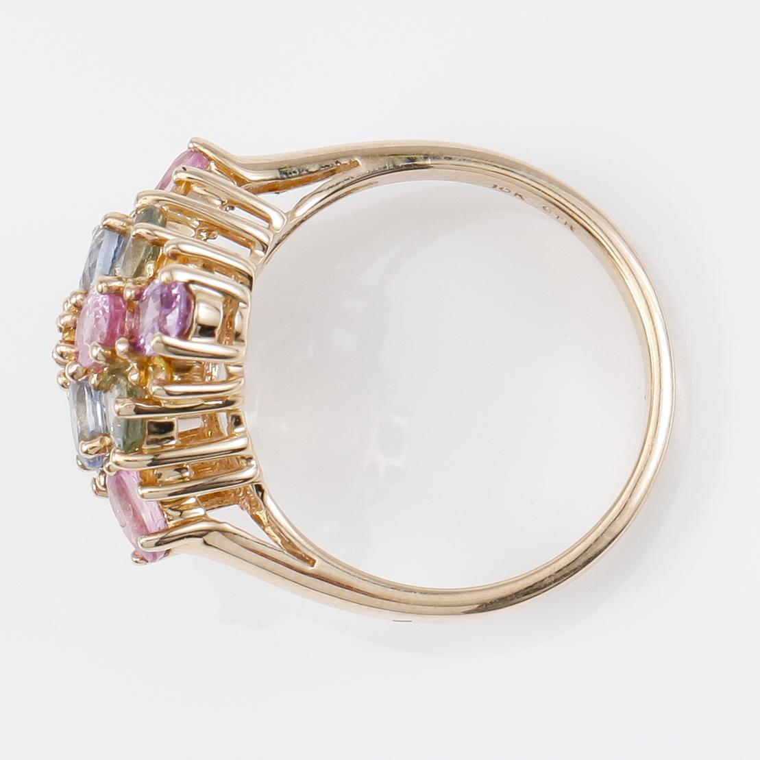 RING, 10K guld och flerfärgade safirer.