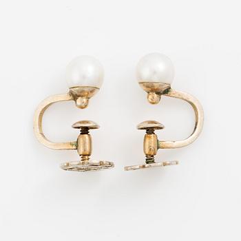 Wiwen Nilsson, a pair of earrings, gilded silver with pearls, Lund 1943.