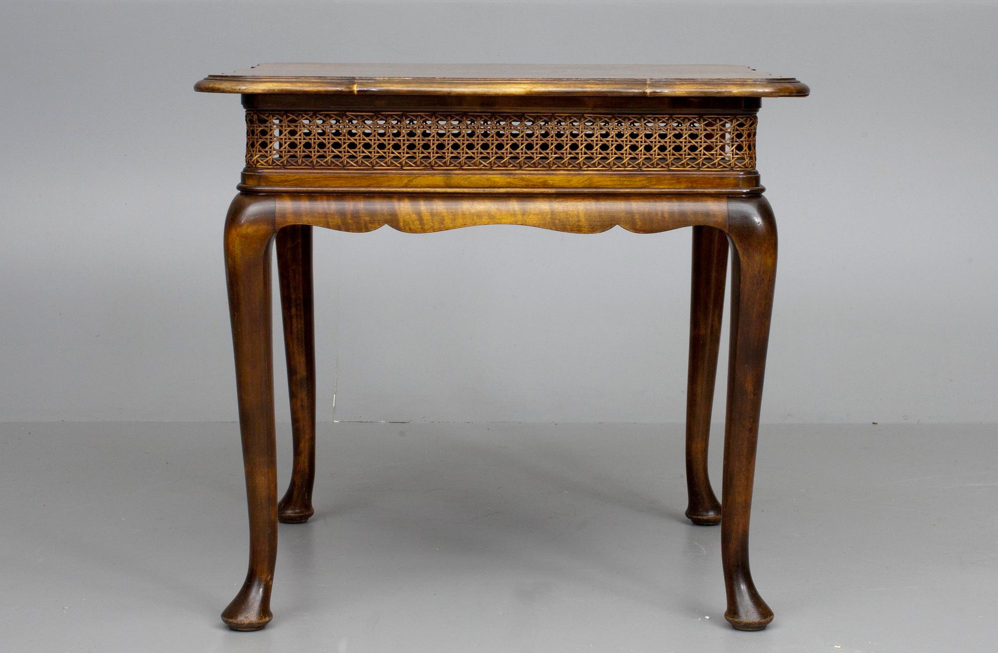 BORD, Chippendale stil, 1900-talets mitt.