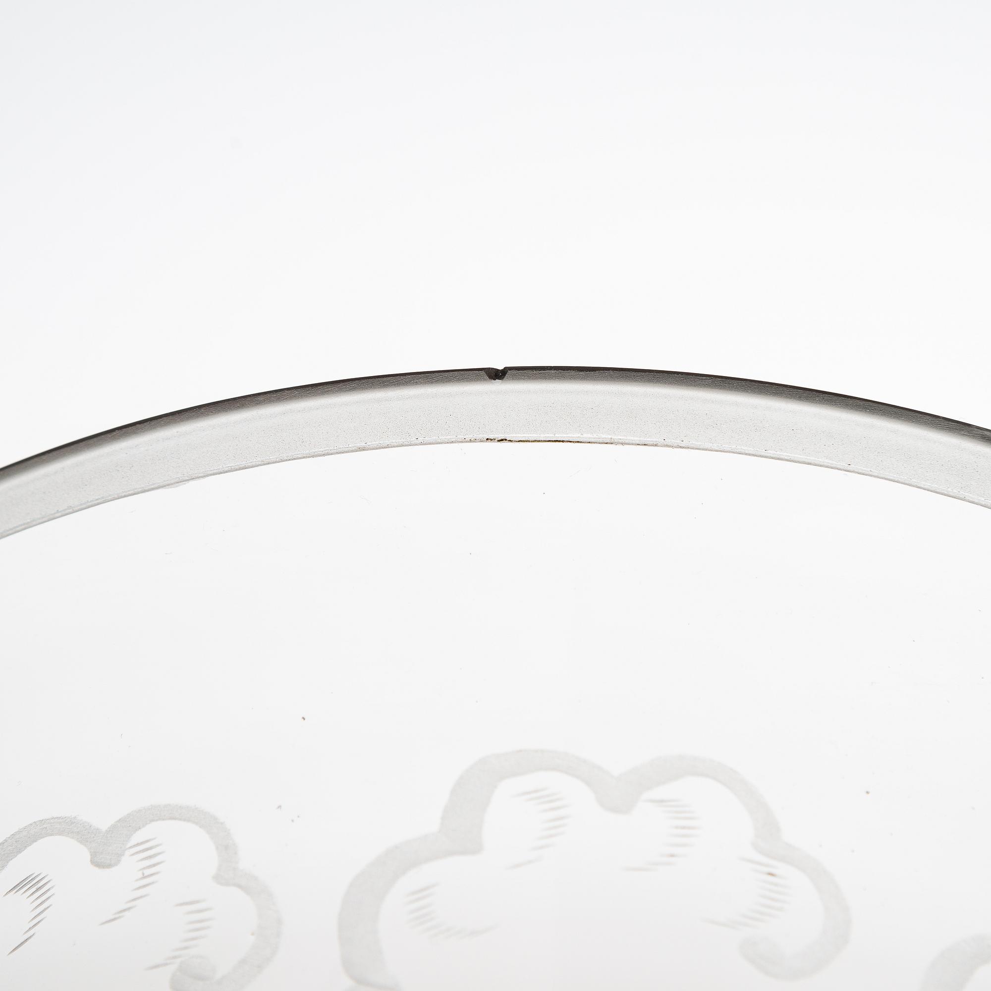 Simon Gate, an engraved glass bowl on a plate, 'Molnet' (The Cloud), signed of.G.100.25.S.