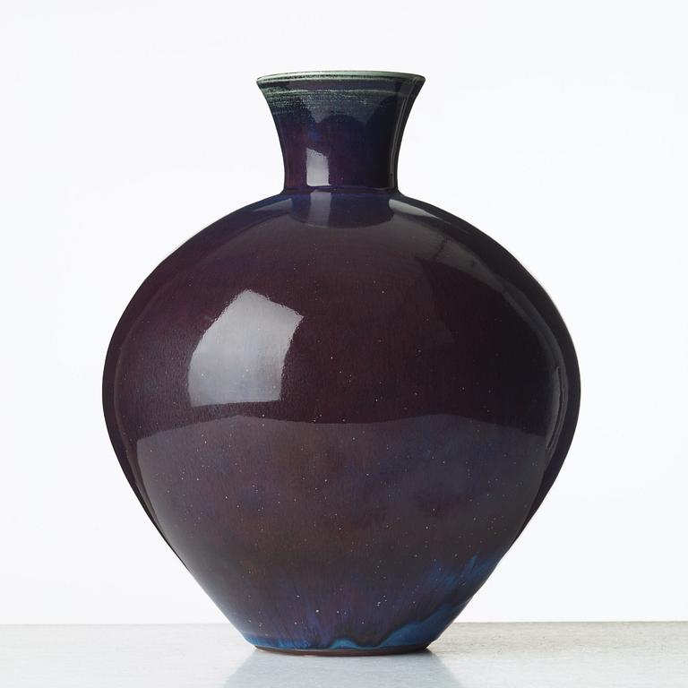 Berndt Friberg, a stoneware vase, Gustavsberg studio, Sweden 1974.