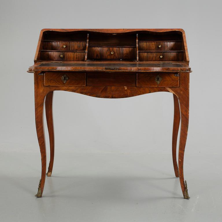 SEKRETÄR. Louis XV, 1700-talets andra hälft.