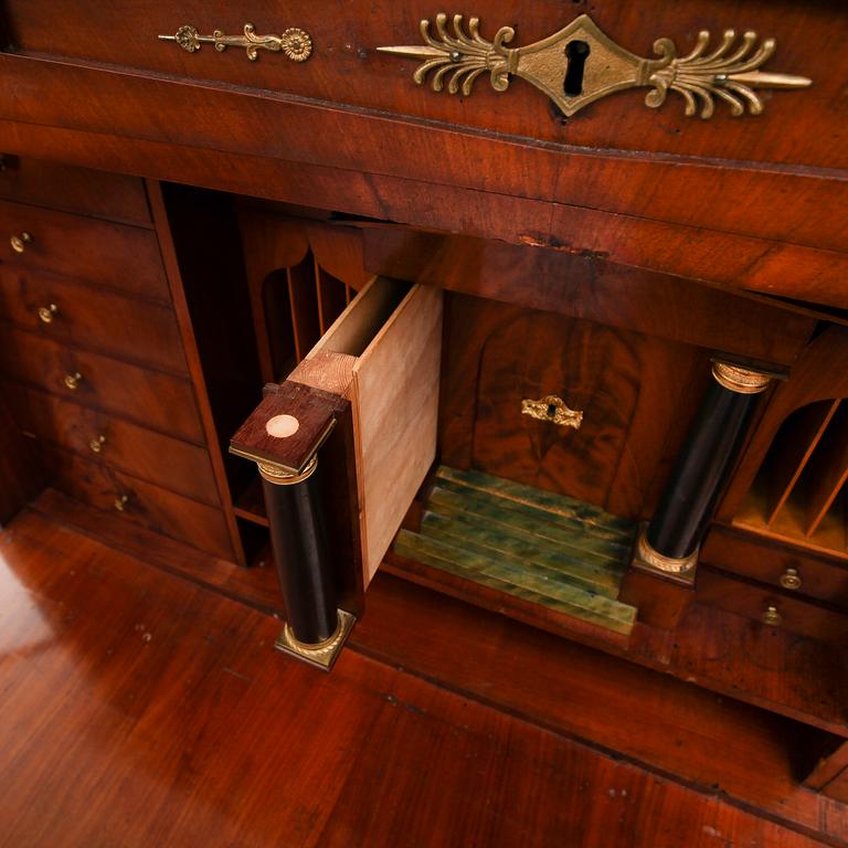 CHIFFONJÉ, empire, 1800-talets första hälft.