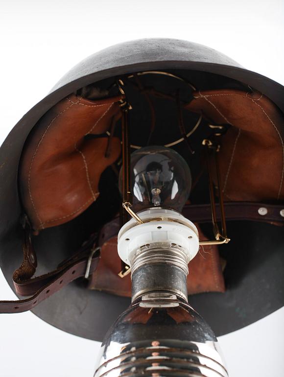 BORDSLAMPA, 1900-talets första hälft.