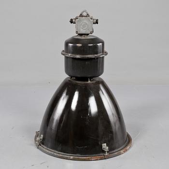 INDUSTRILAMPA, 1900-talets fjärde kvartal.