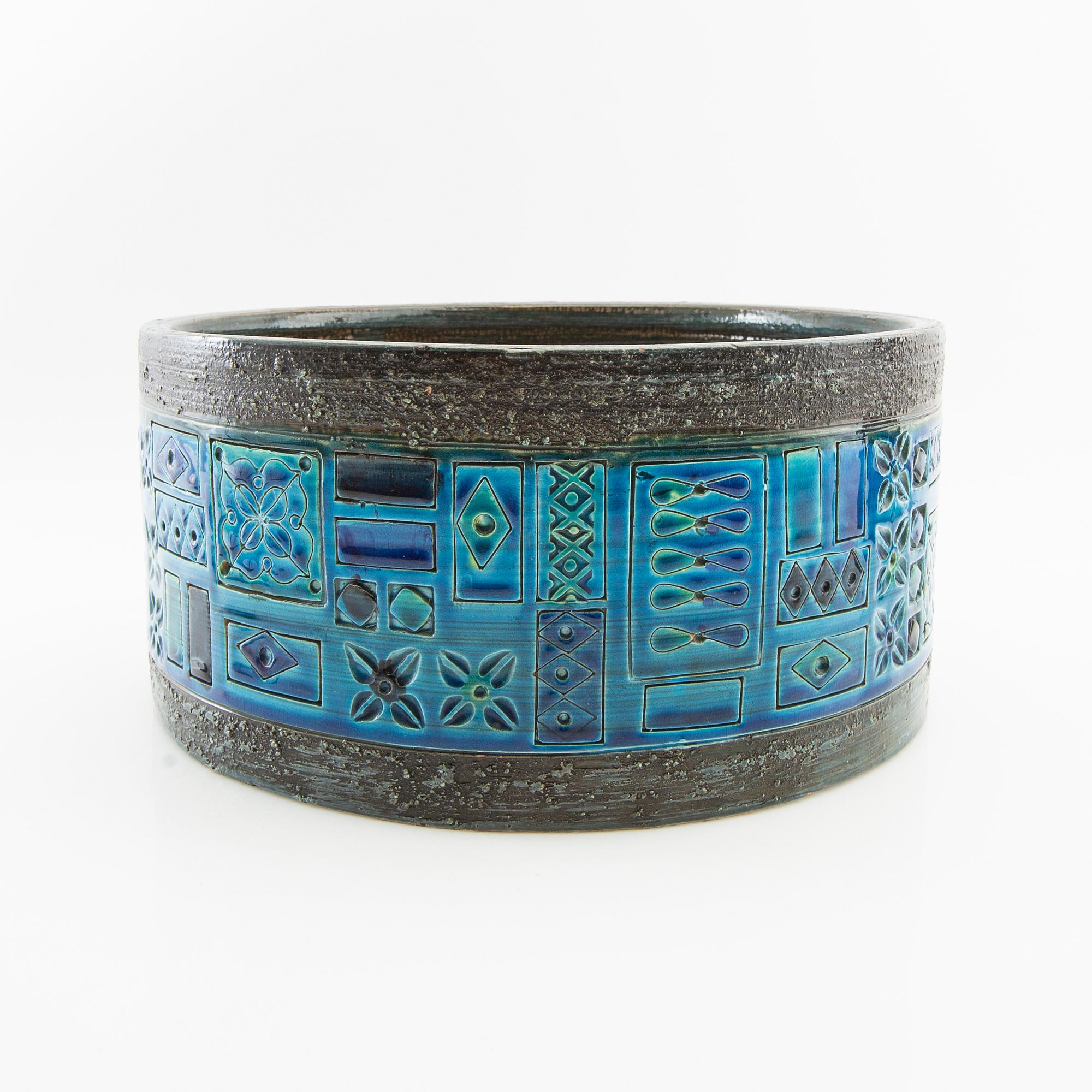 Skål, bordslampa samt fågel Bitossi Italien 1900-talets senare del delvis glaserat stengods.