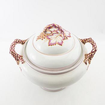 Tureen with lid early 20th century porcelain.