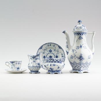 KAFFESERVIS, 27 delar, porslin, Musselmalet, Royal Copenhagen.