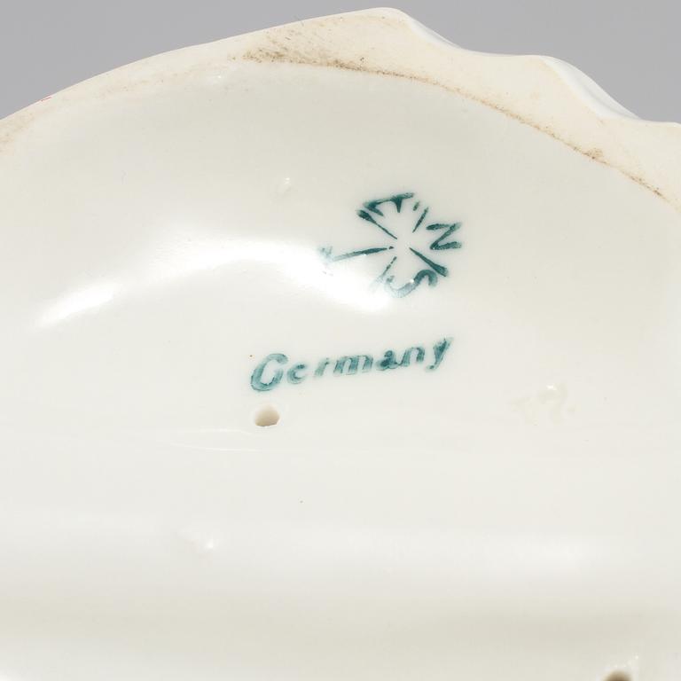 FIGURIN, porslin, Karl Ens, Tyskland, 1900-talets första hälft.