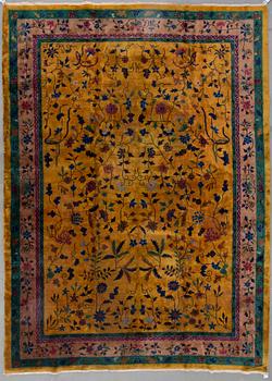 A CARPET. Semiantik Kina. Around 420 x 305 cm.