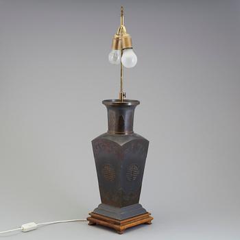 A mid 20th century table light.