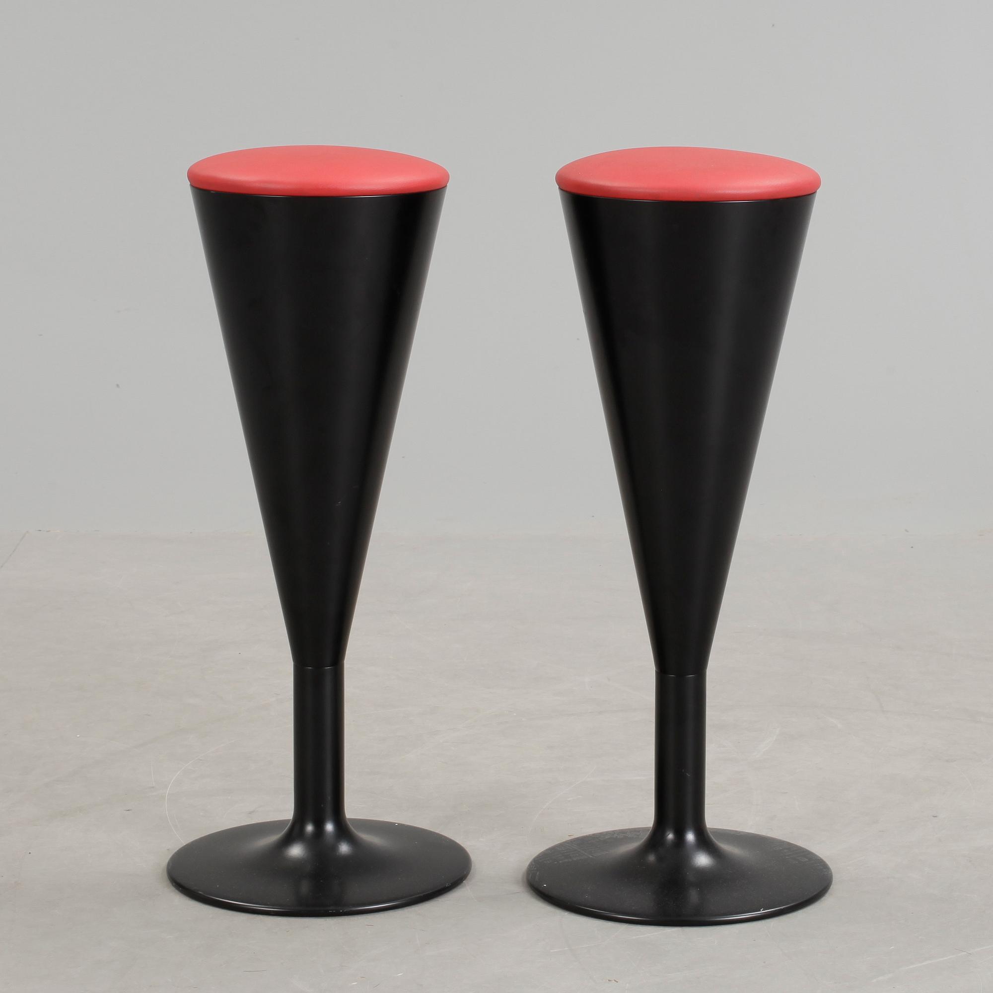 BARSTOL/PALL, ett par, "Snaps" Johansson Design. 1900-talets andra hälft.