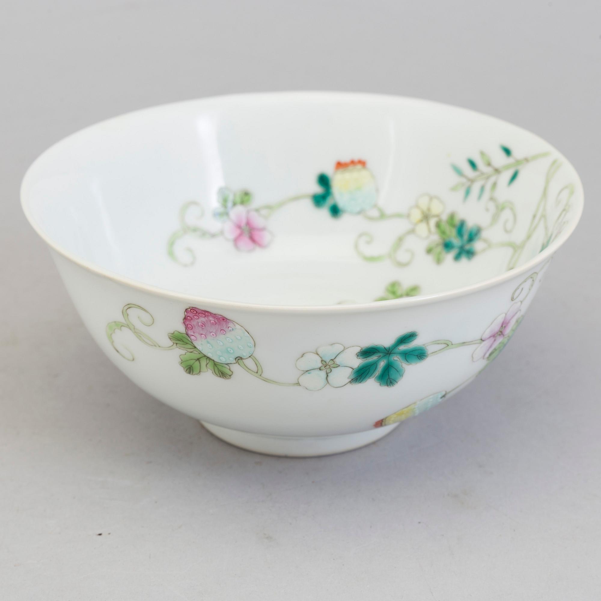 A Chinese famille rose porcelain bowl, Republic, early 20th century with Hongxians mark to the base.