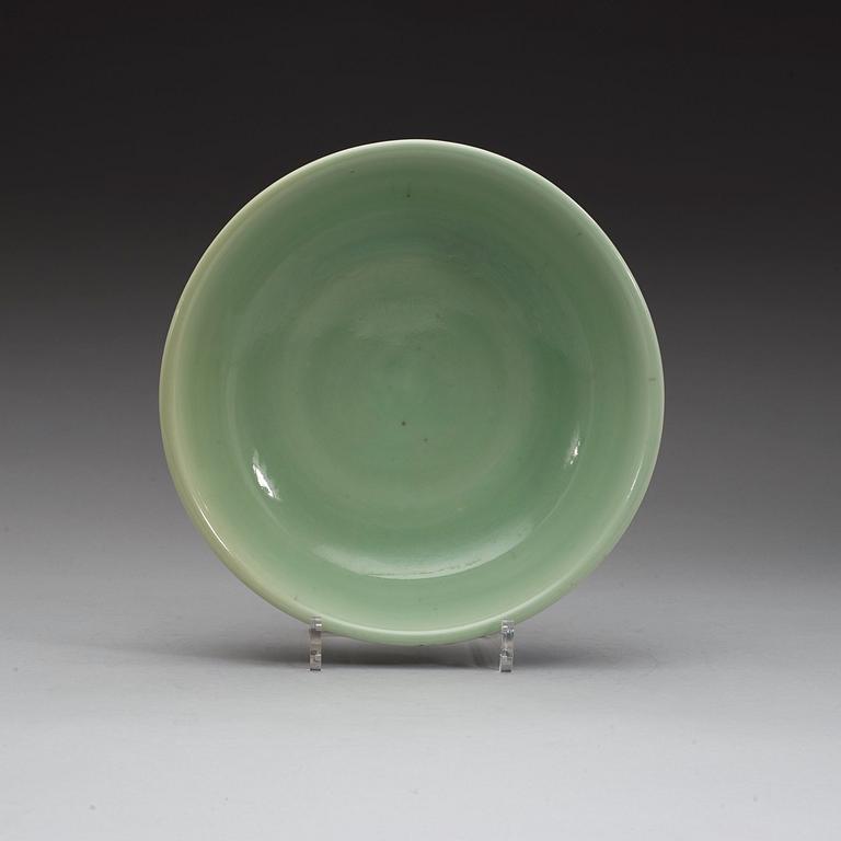 A celadon bowl, Qing dynasty 18th century.