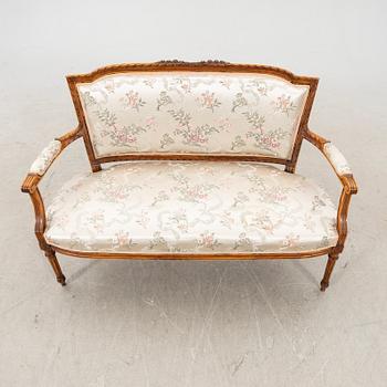 Soffa Louis XVI-stil 1900-talets första hälft.