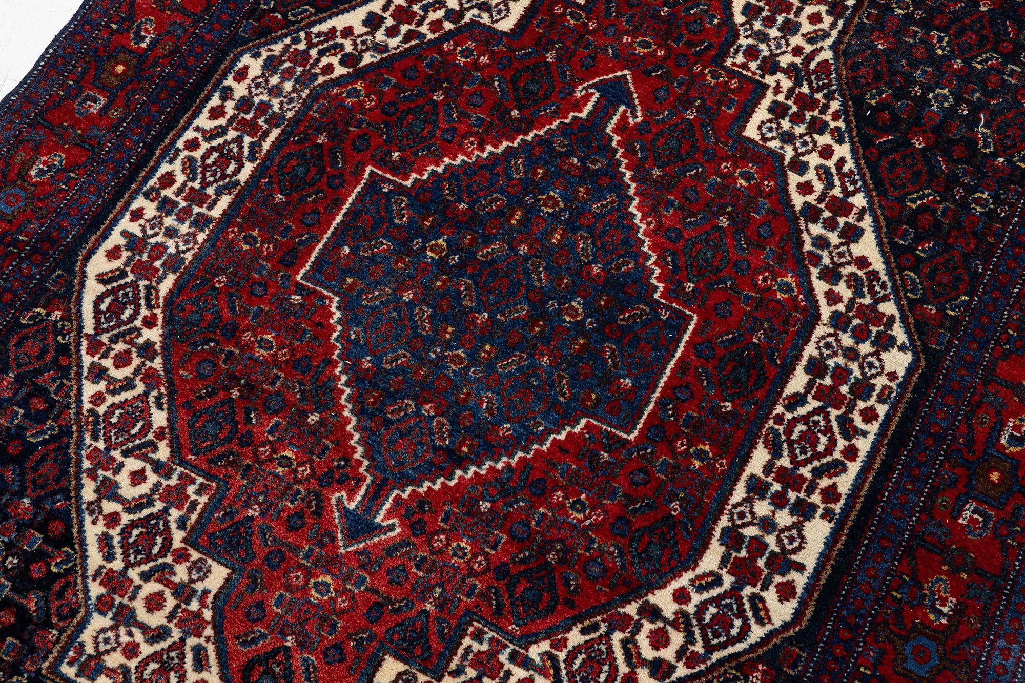 Carpet, Senneh, approx. 160 x 115 cm.