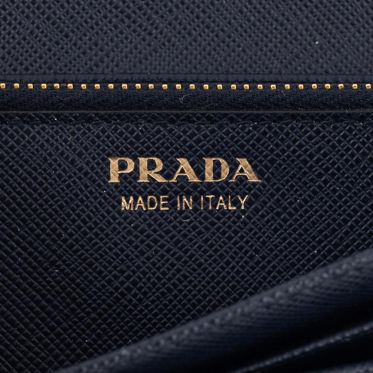 Prada, wallet, 2015.