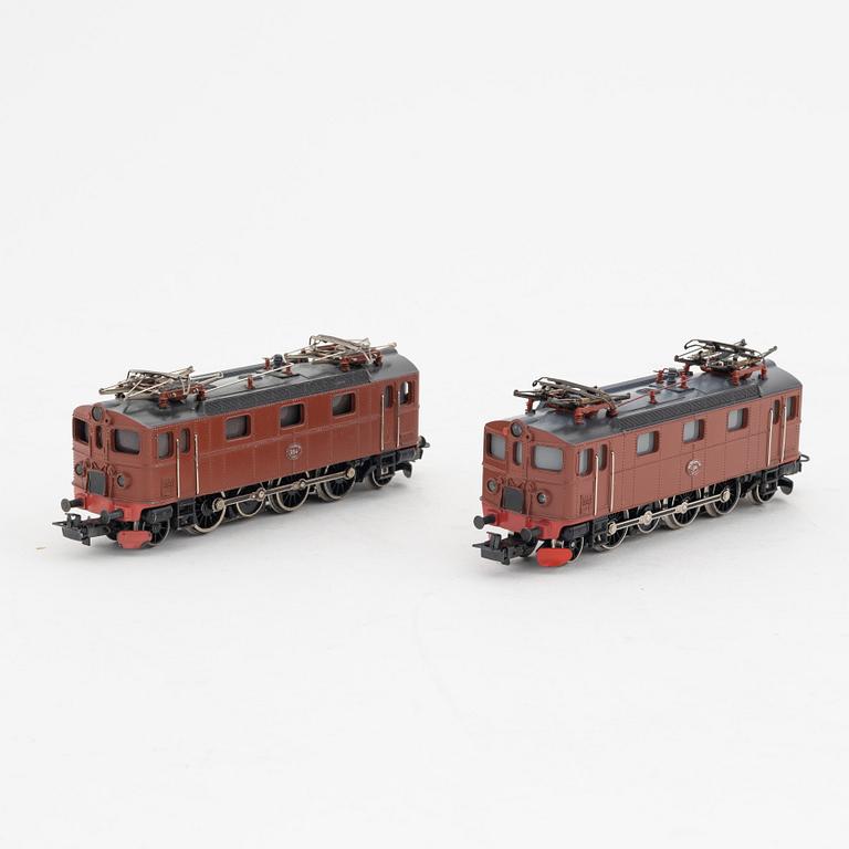 Märklin, two electrical engines, model 3030, gauge H0.